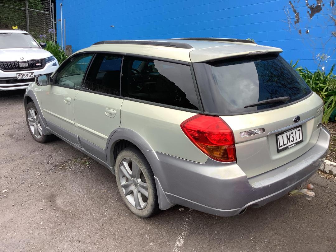 Photo '3' of Subaru Outback