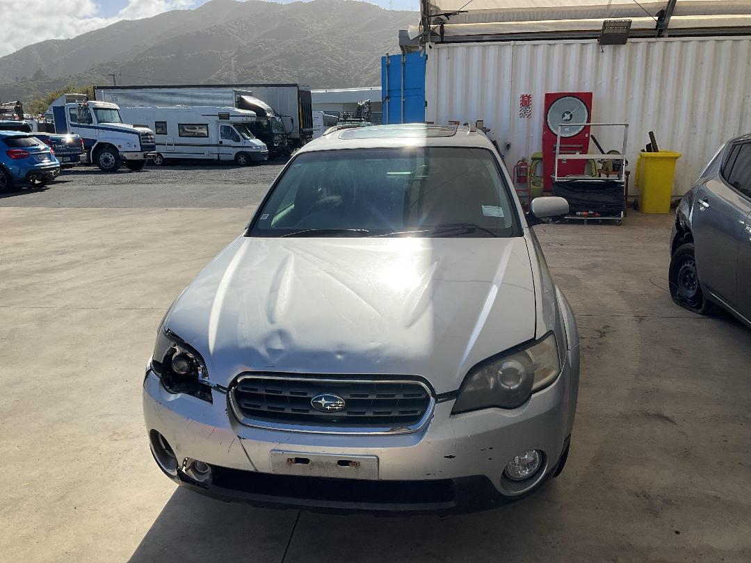 Photo '2' of Subaru Outback R LTD Photo '2' of Subaru Outback R LTD