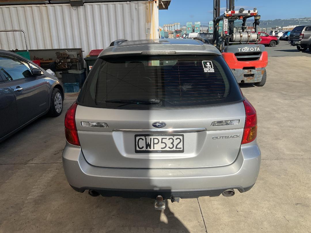 Photo '5' of Subaru Outback R LTD Photo '5' of Subaru Outback R LTD