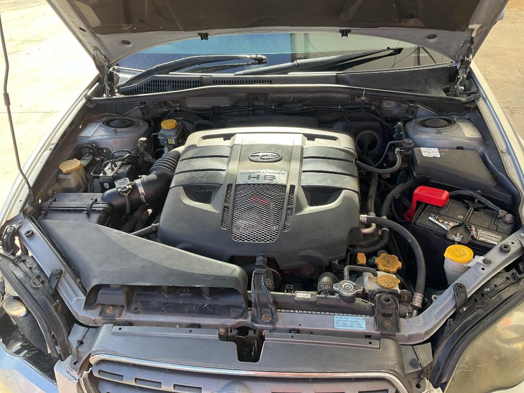 Photo '9' of Subaru Outback R LTD Photo '9' of Subaru Outback R LTD