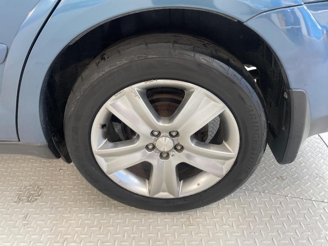 Photo '11' of Subaru Outback Photo '11' of Subaru Outback