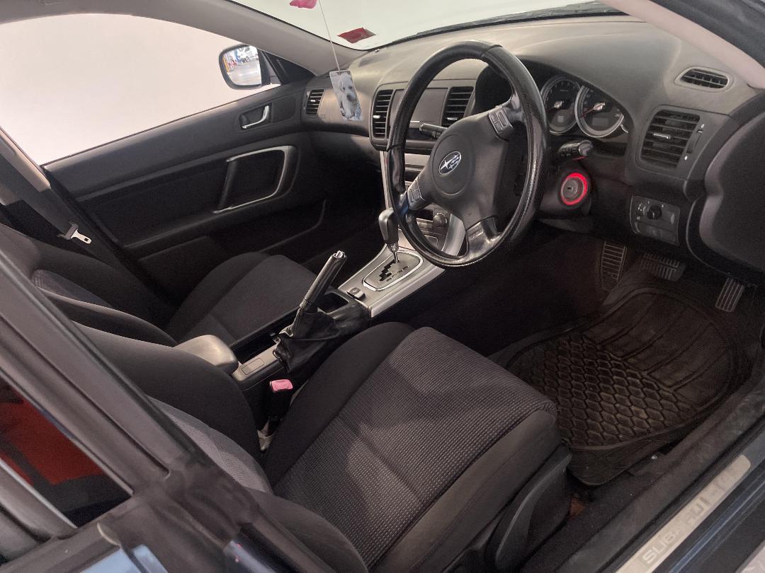 Photo '16' of Subaru Outback Photo '16' of Subaru Outback