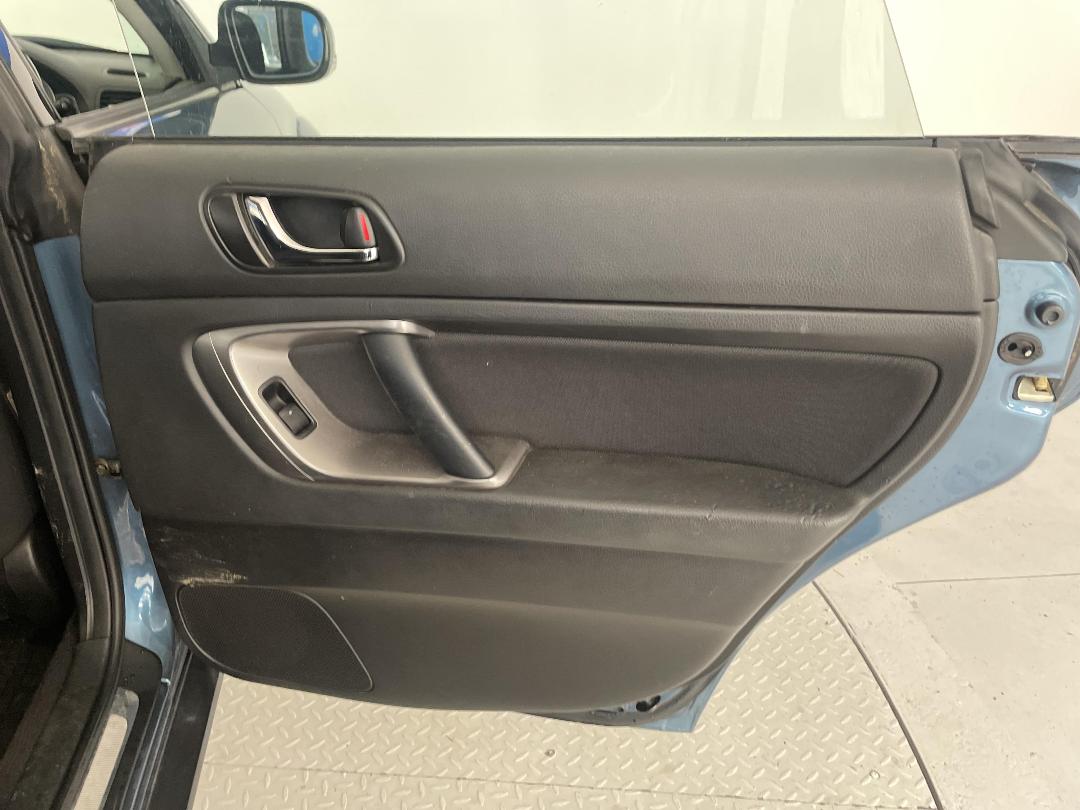 Photo '19' of Subaru Outback Photo '19' of Subaru Outback