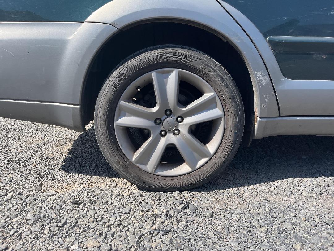 Photo '10' of Subaru Outback