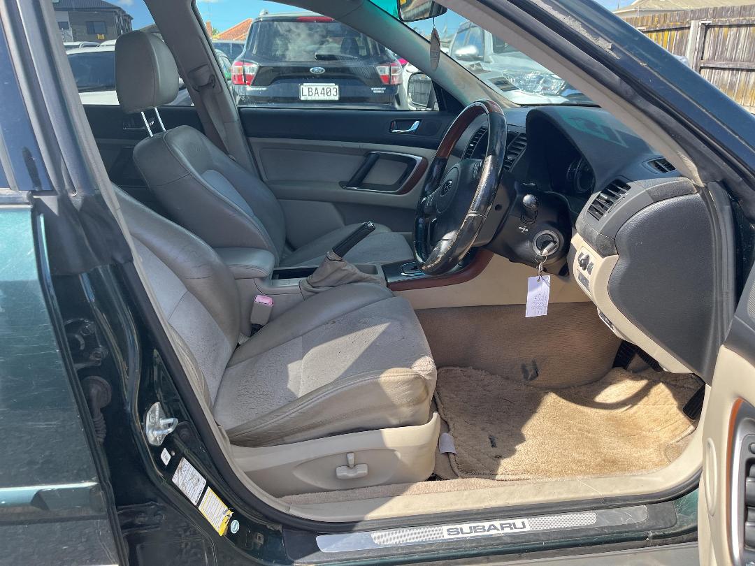 Photo '14' of Subaru Outback