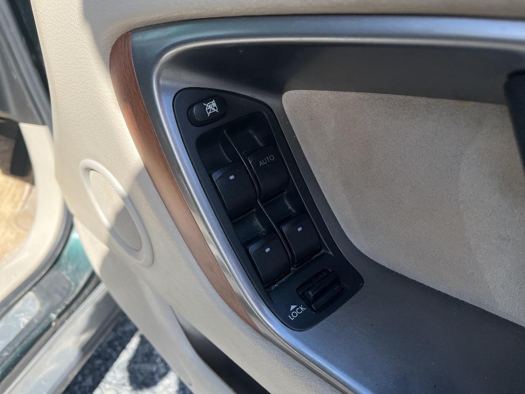 Photo '29' of Subaru Outback