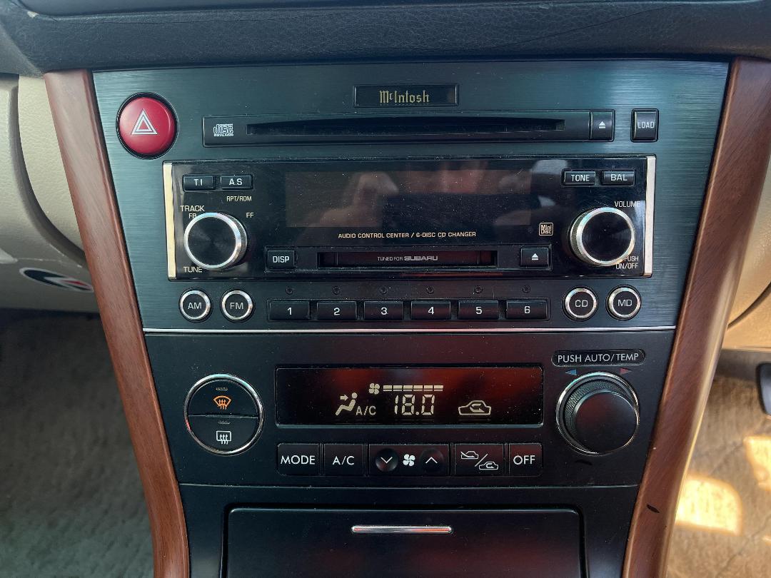 Photo '35' of Subaru Outback