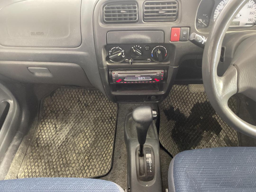 Photo '18' of Suzuki Alto