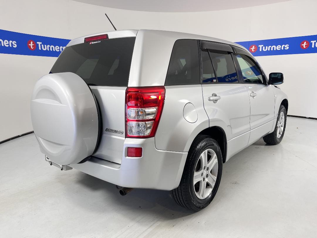 Photo '7' of Suzuki Escudo Photo '7' of Suzuki Escudo