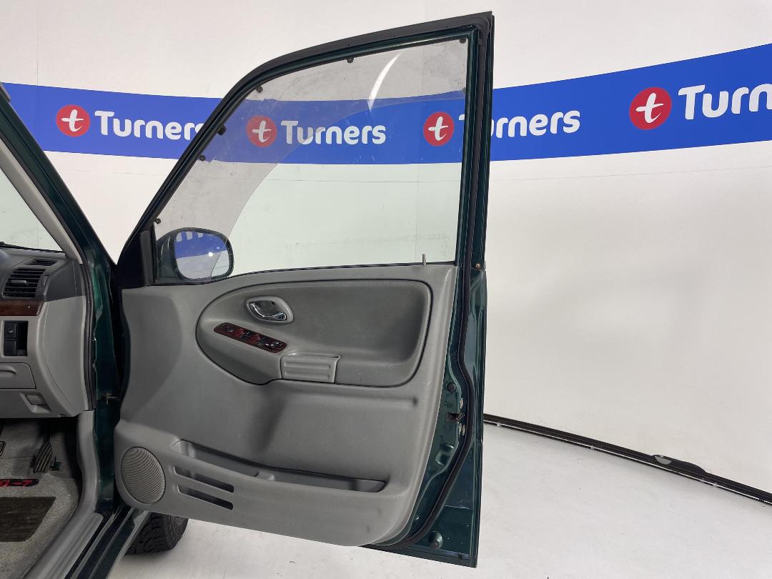 Photo '15' of Suzuki Grand Vitara