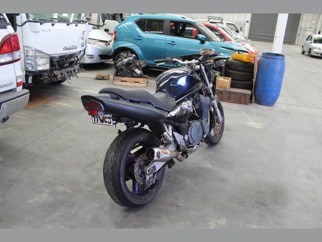 Photo '8' of Suzuki GSF1200S K4