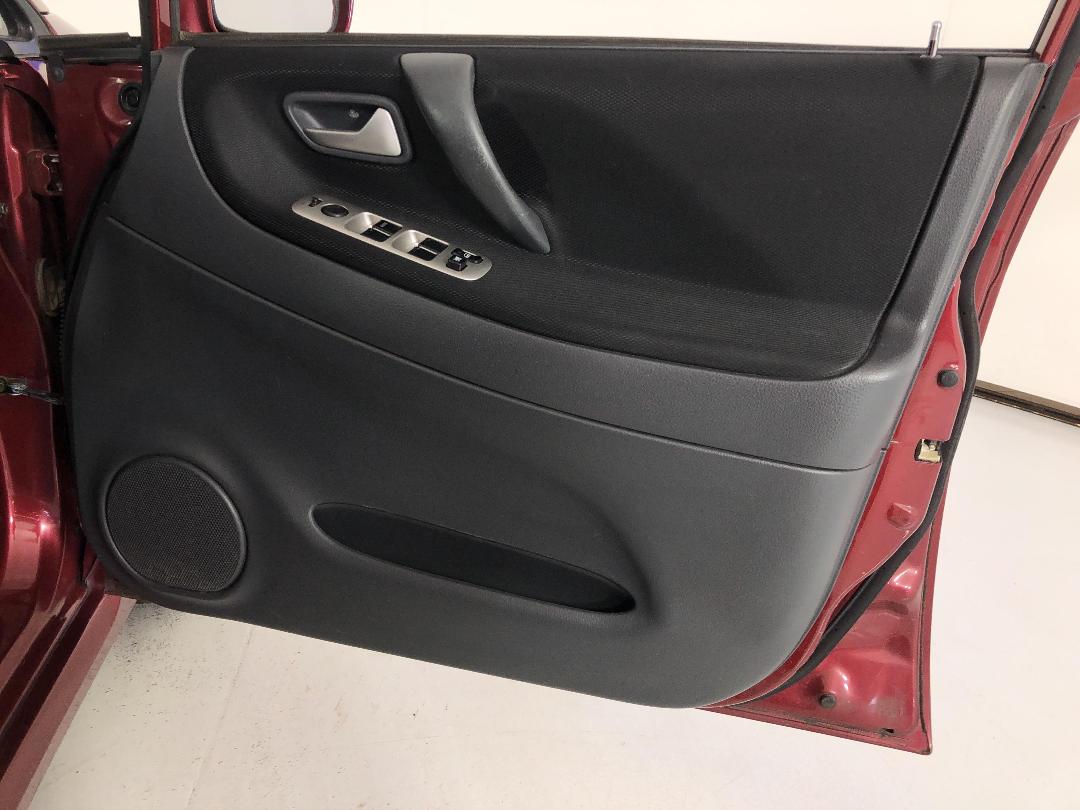 Photo '13' of Suzuki Liana GLX