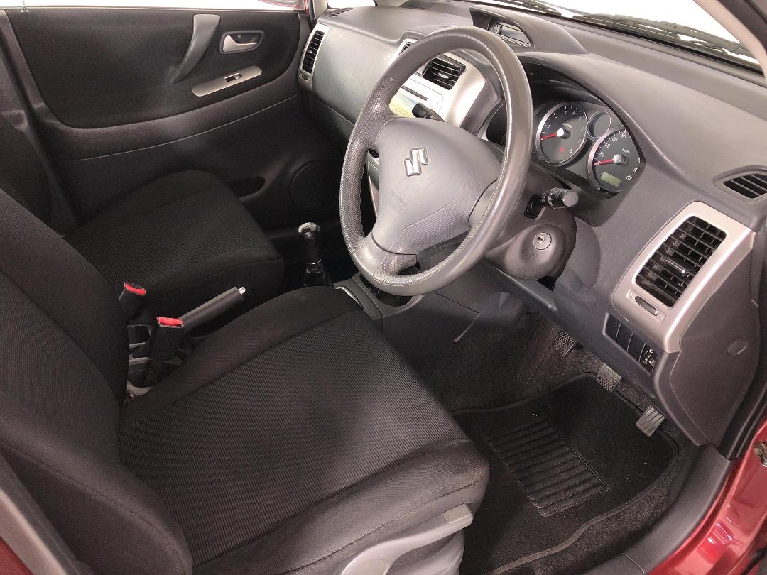 Photo '14' of Suzuki Liana GLX