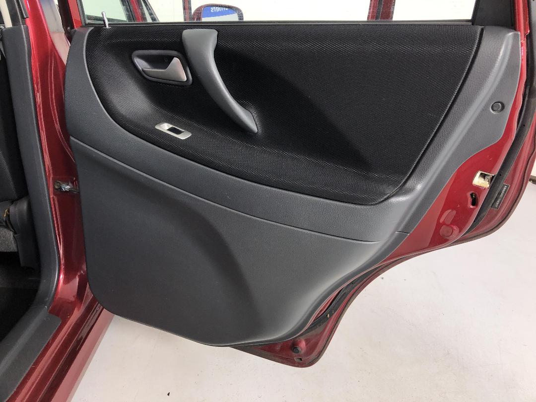 Photo '17' of Suzuki Liana GLX