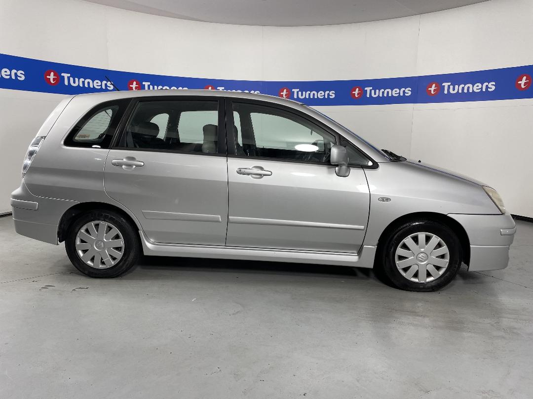 Photo '23' of Suzuki Liana Photo '23' of Suzuki Liana