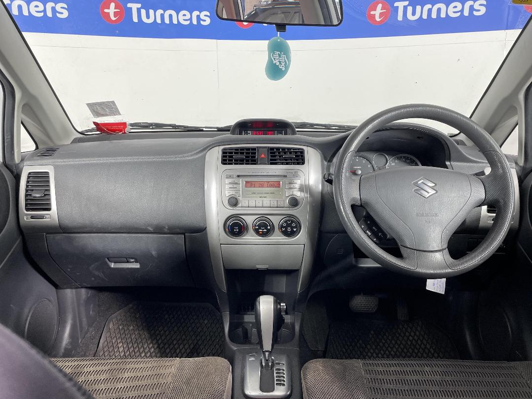 Photo '17' of Suzuki Liana Photo '17' of Suzuki Liana