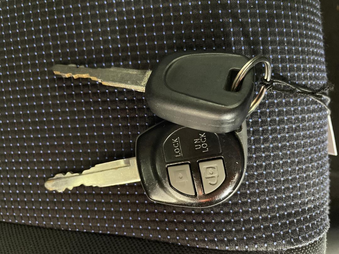 Photo '22' of Suzuki Swift