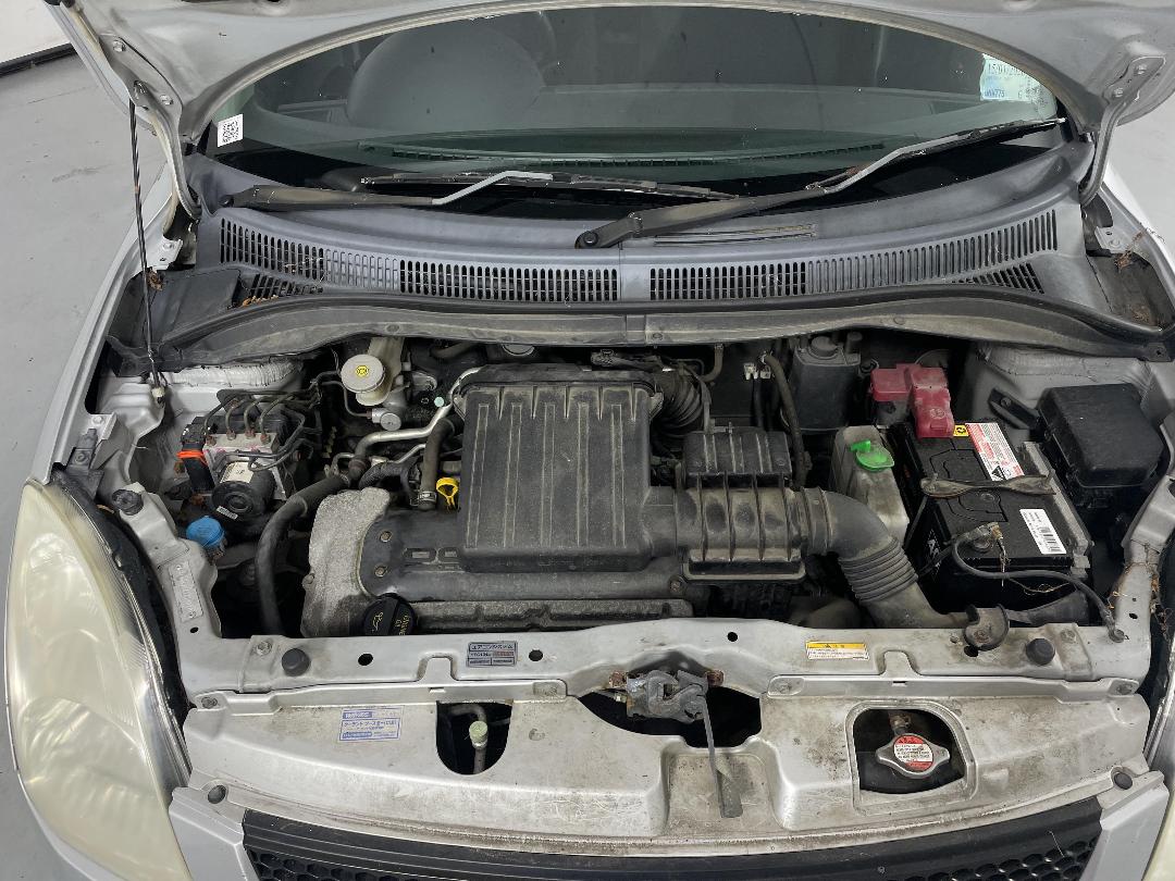 Photo '13' of Suzuki Swift