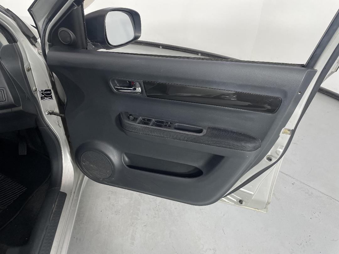 Photo '15' of Suzuki Swift