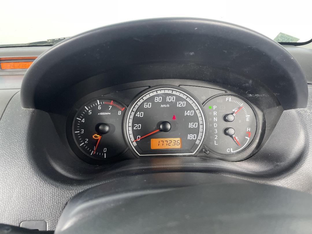 Photo '21' of Suzuki Swift