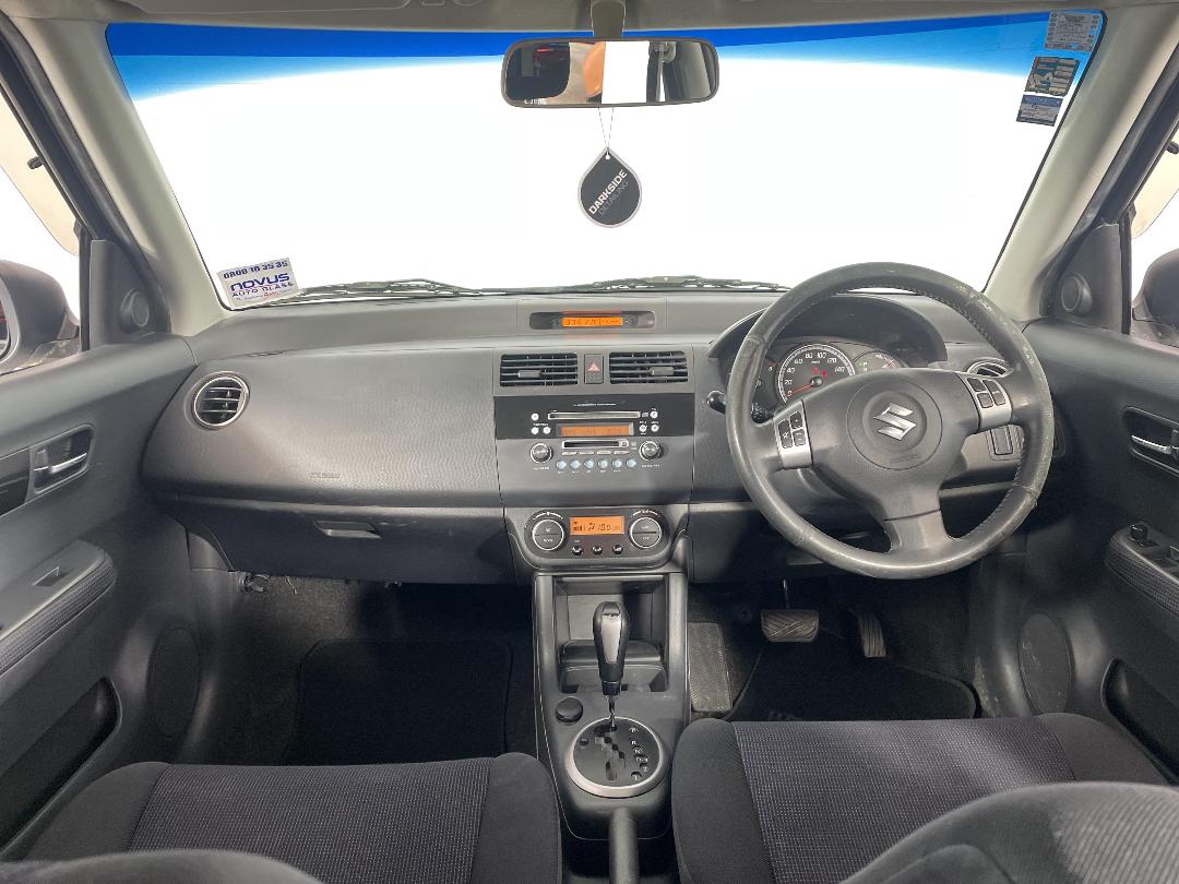 Photo '17' of Suzuki Swift