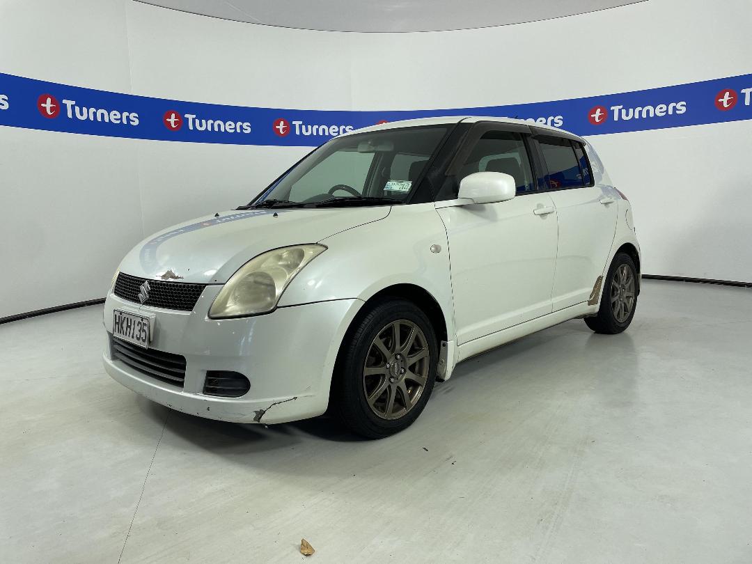 Photo '4' of Suzuki Swift Photo '4' of Suzuki Swift