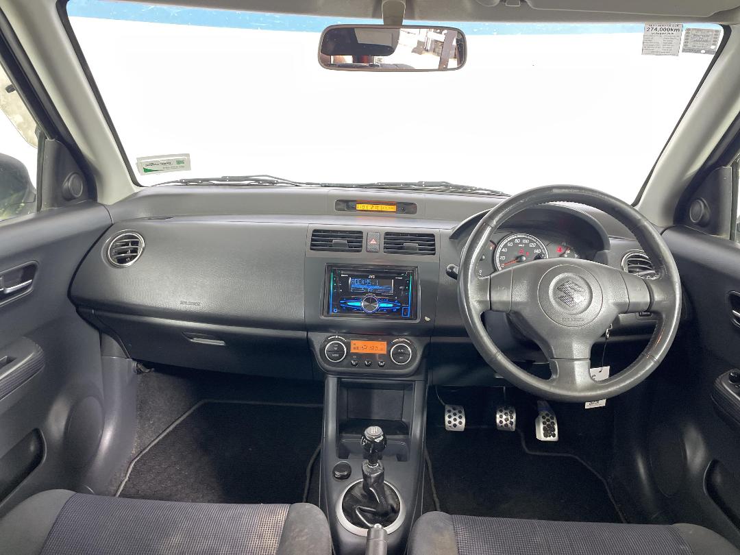 Photo '17' of Suzuki Swift Photo '17' of Suzuki Swift