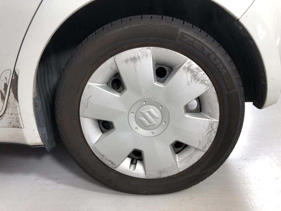 Photo '11' of Suzuki Swift