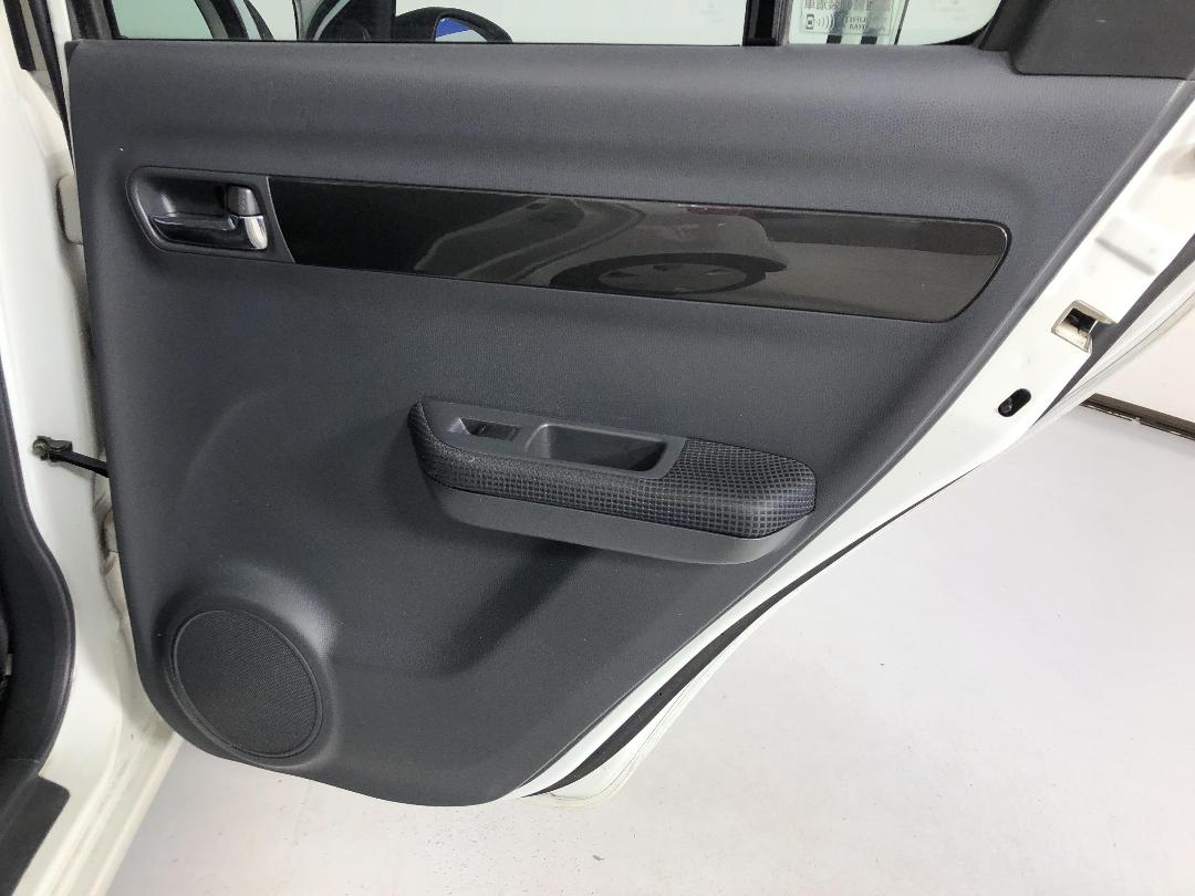 Photo '19' of Suzuki Swift