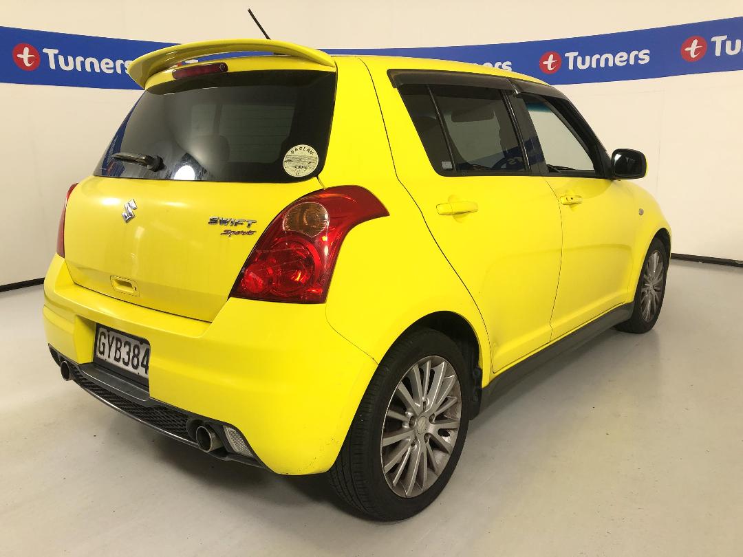 Photo '7' of Suzuki Swift