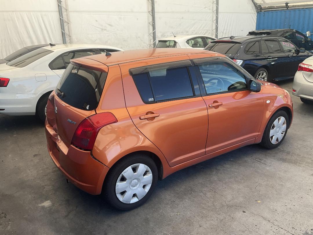 Photo '14' of Suzuki Swift Photo '14' of Suzuki Swift