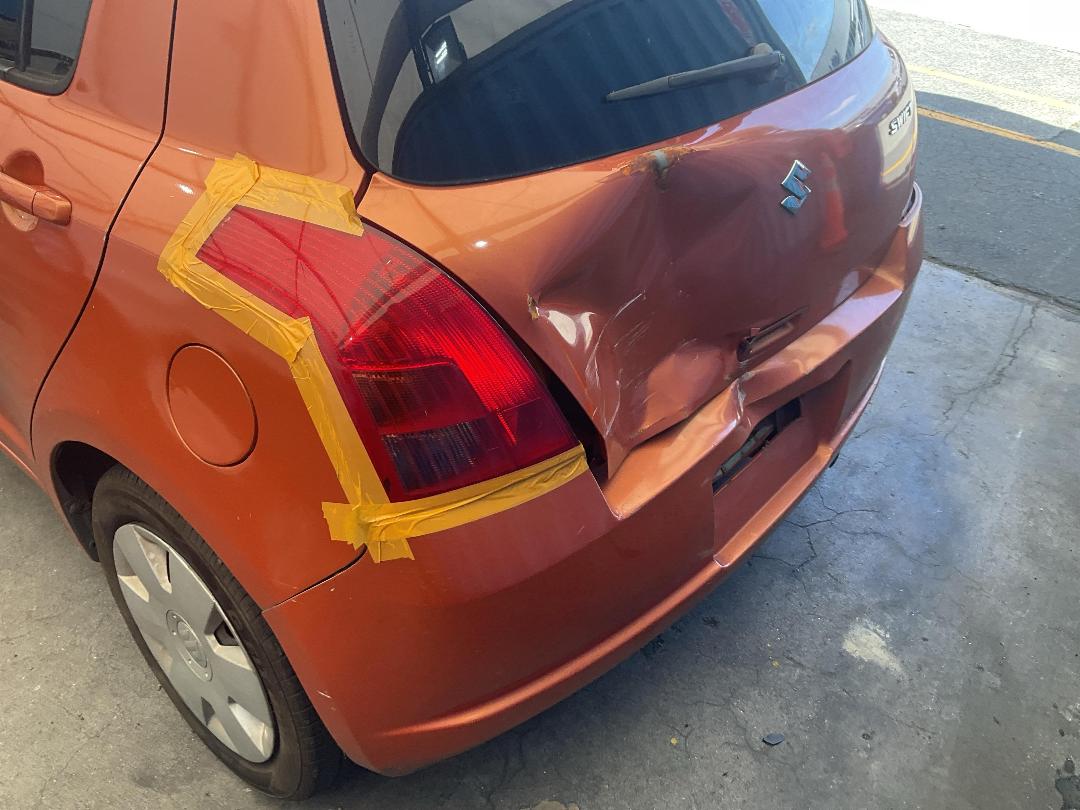 Photo '12' of Suzuki Swift Photo '12' of Suzuki Swift