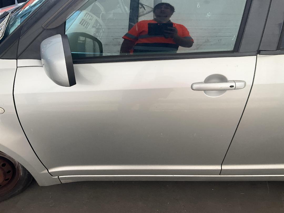 Photo '8' of Suzuki Swift Photo '8' of Suzuki Swift