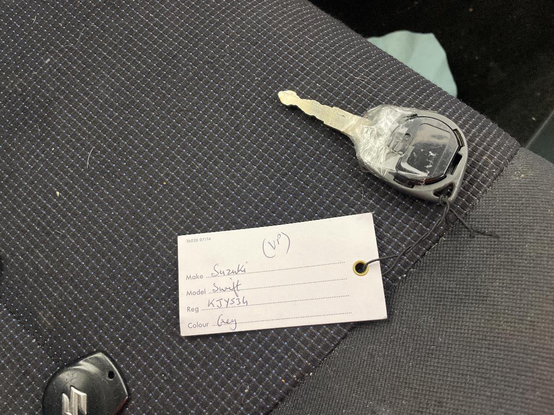 Photo '20' of Suzuki Swift