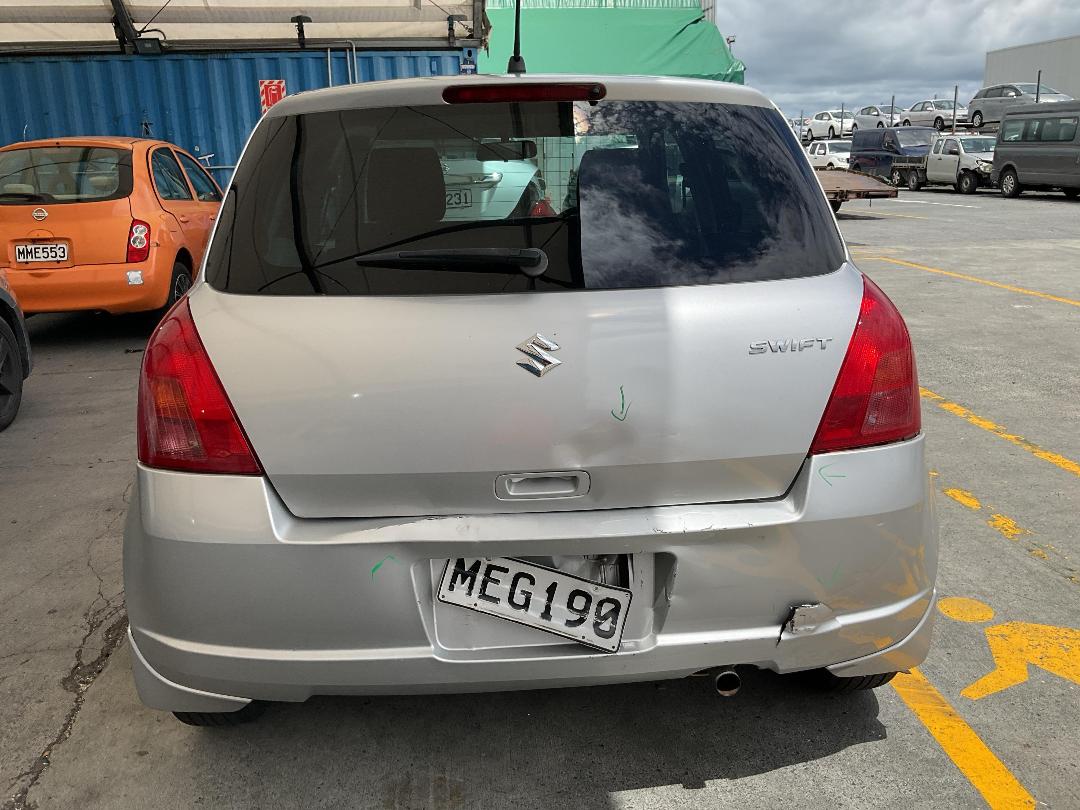 Photo '5' of Suzuki Swift