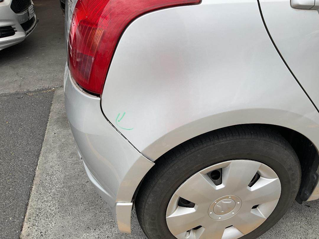 Photo '27' of Suzuki Swift