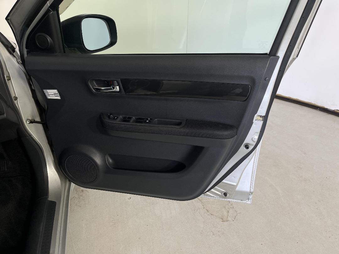 Photo '15' of Suzuki Swift