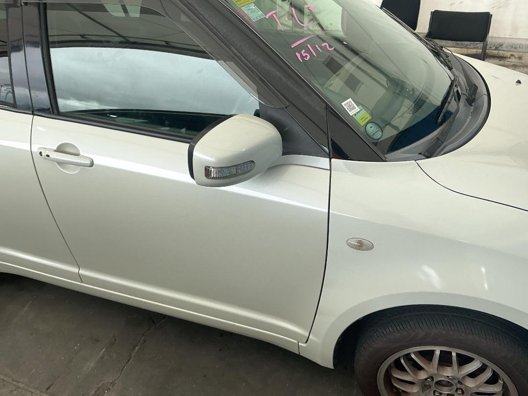 Photo '3' of Suzuki Swift