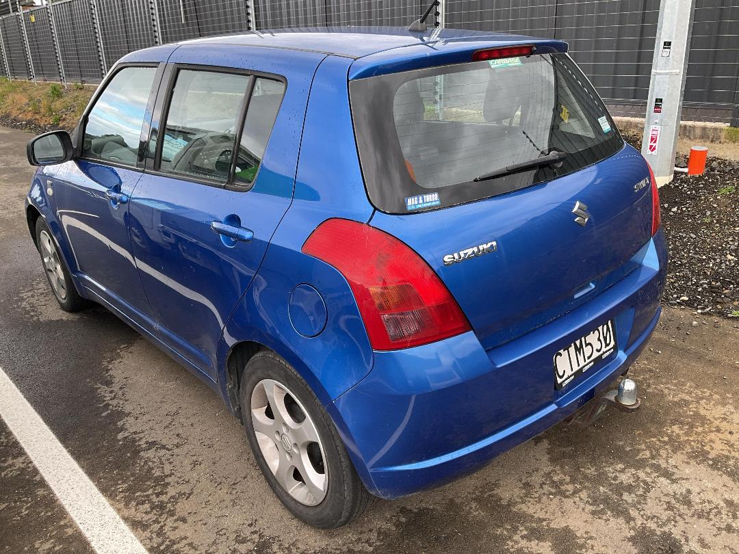 Photo '3' of Suzuki Swift Glxh2 LTD