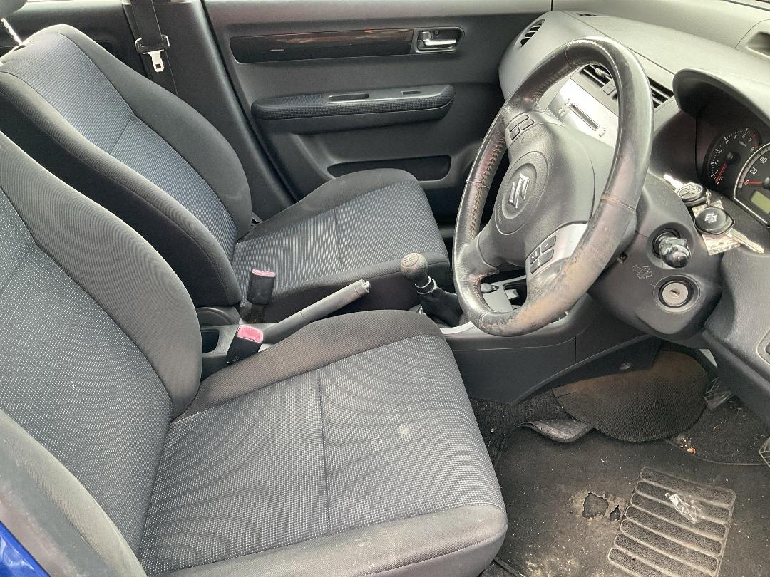 Photo '9' of Suzuki Swift Glxh2 LTD