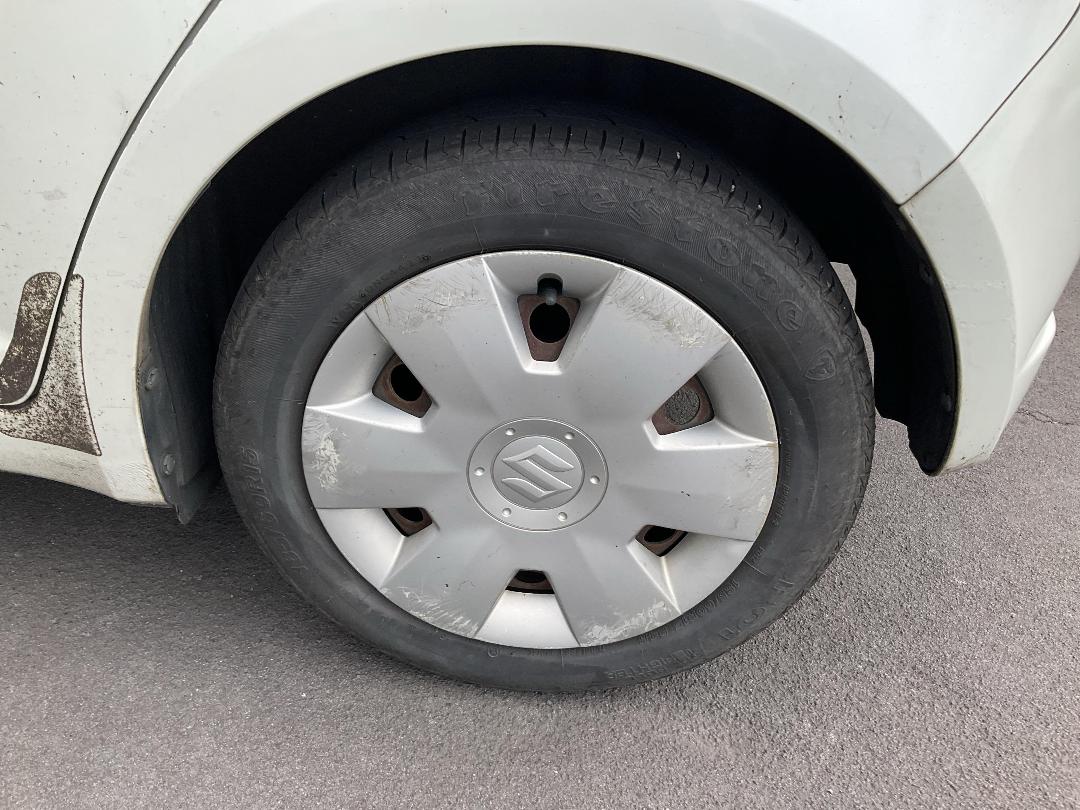 Photo '11' of Suzuki Swift Photo '11' of Suzuki Swift