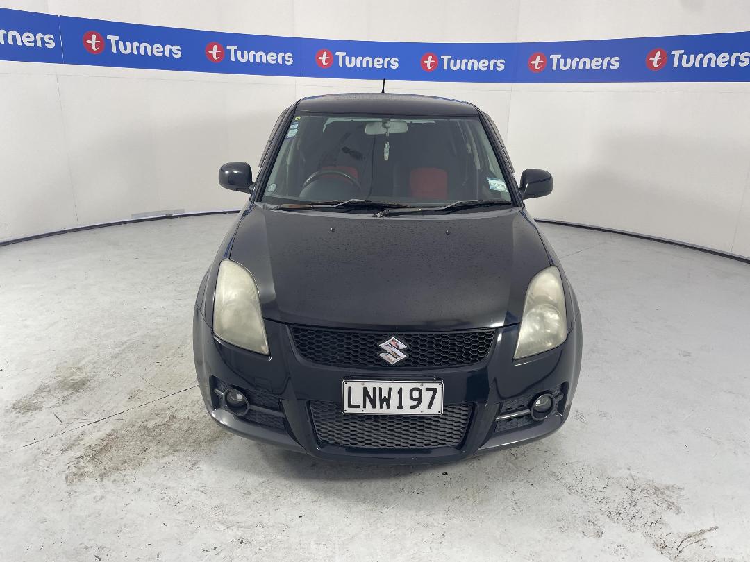 Photo '2' of Suzuki Swift