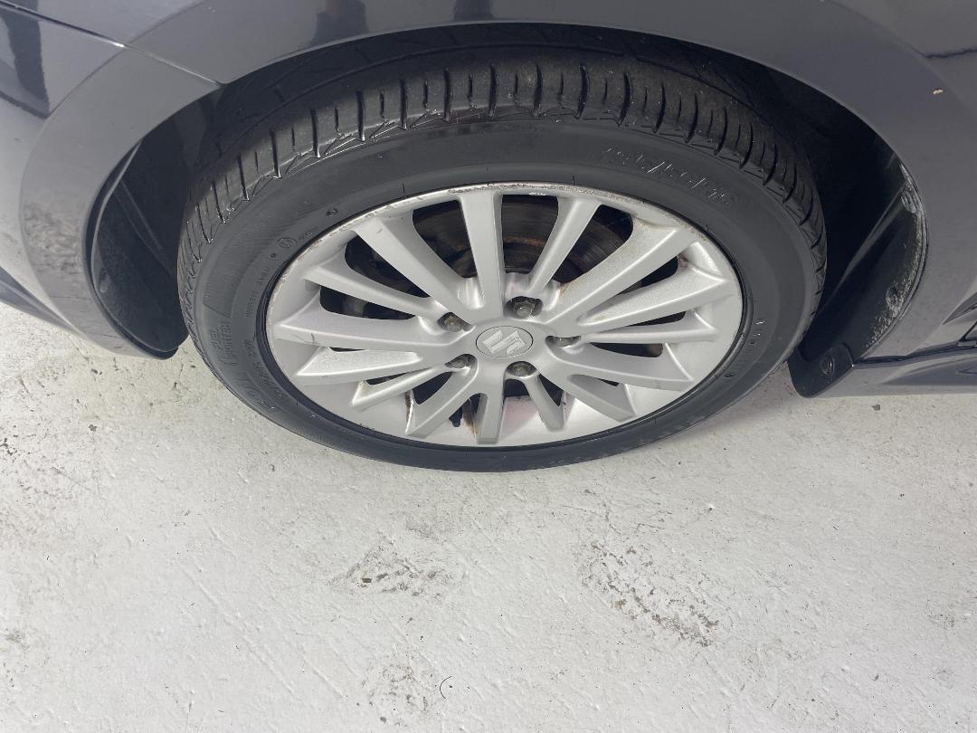 Photo '8' of Suzuki Swift