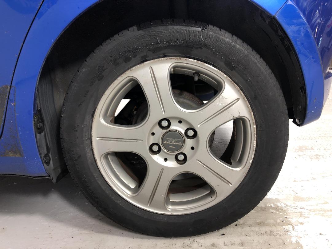 Photo '11' of Suzuki Swift Photo '11' of Suzuki Swift