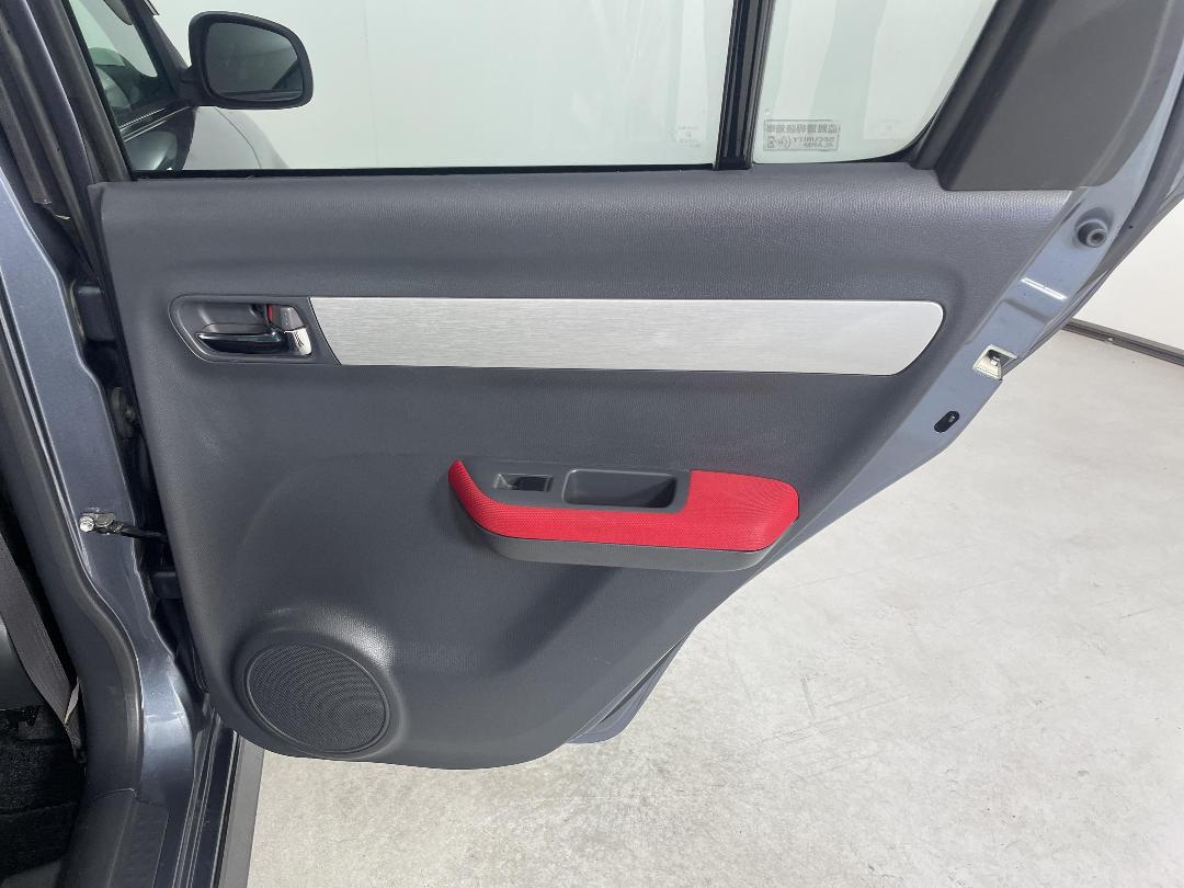 Photo '19' of Suzuki Swift