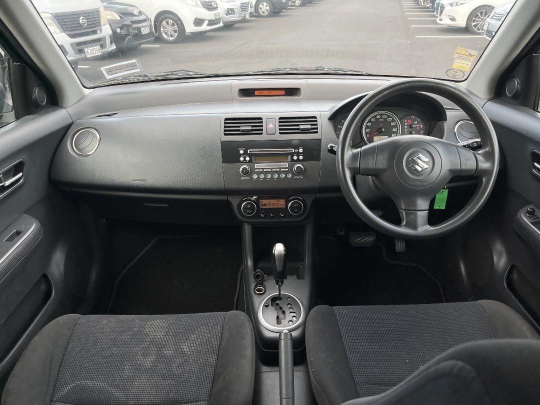 Photo '17' of Suzuki Swift