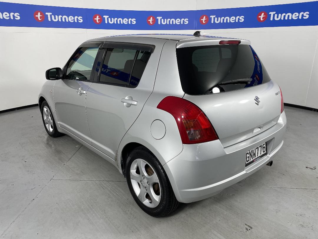 Photo '5' of Suzuki Swift Photo '5' of Suzuki Swift