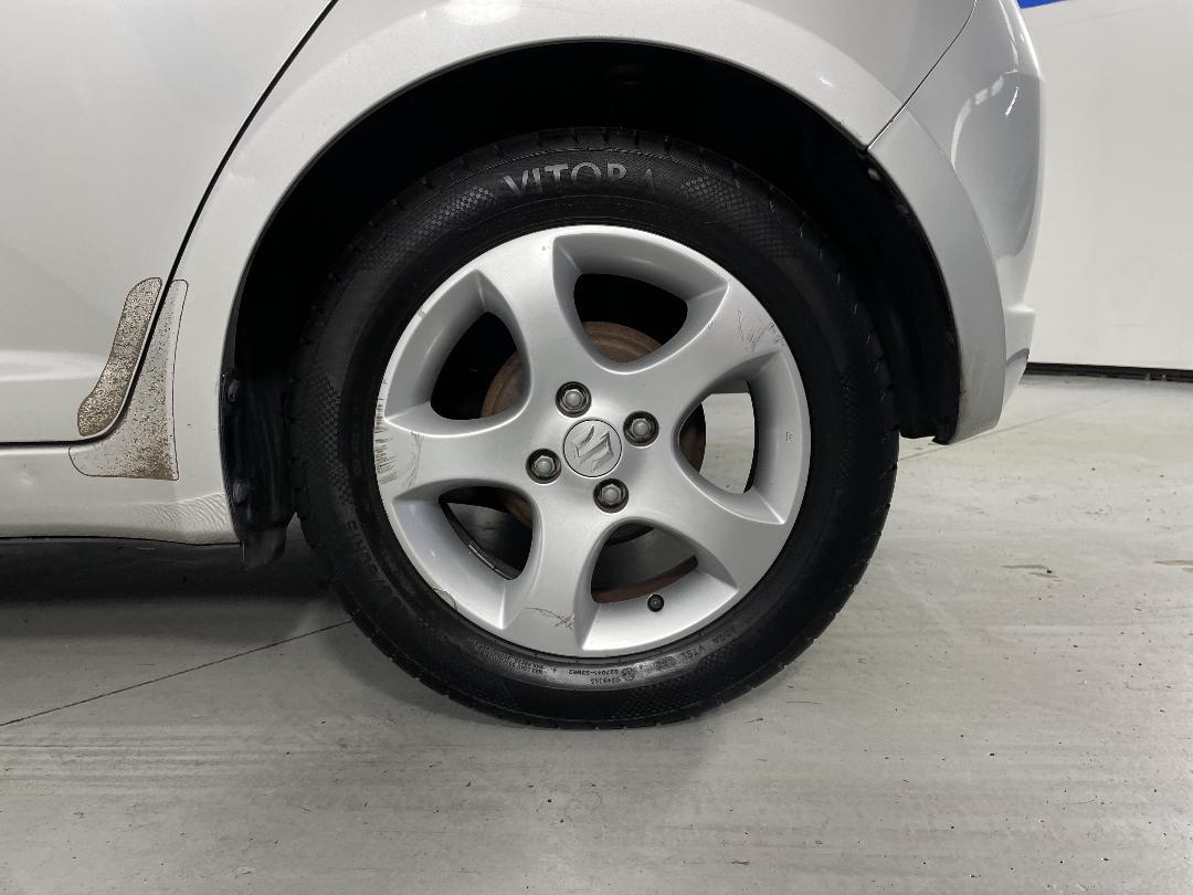 Photo '11' of Suzuki Swift Photo '11' of Suzuki Swift