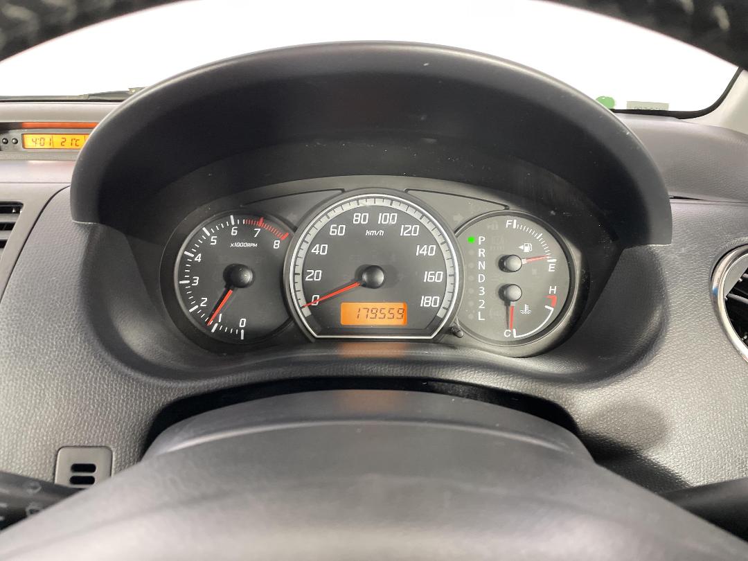 Photo '21' of Suzuki Swift Photo '21' of Suzuki Swift