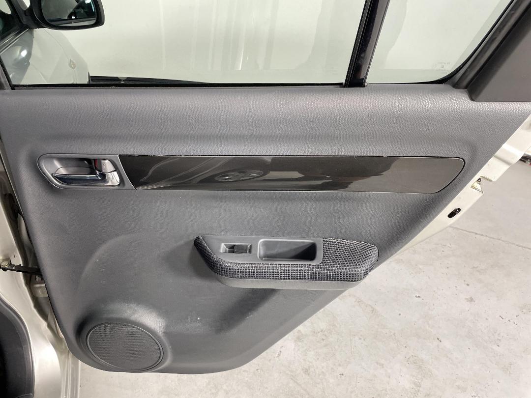 Photo '19' of Suzuki Swift Photo '19' of Suzuki Swift